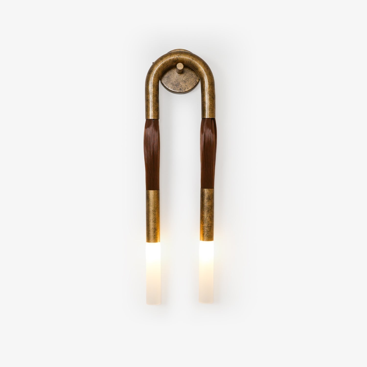 Tassel Glass Wall Light / ∅ 6.3″ x H 25.6″ / Dia 16cm x H 65cm / Brass / 1 Piece